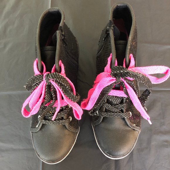 Sequined Wedged Sneakers - Picture 2 of 5